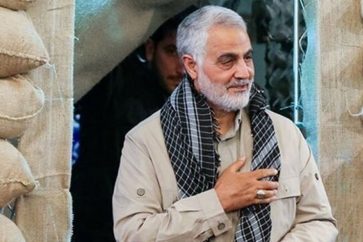 Le martyr Qassem Soleimani, chef de l'axe de la Résistance