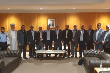 Haniyeh accueilli à l'aéroport de Beyrouth le 1er septembre 2020