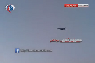Images du chasseur syrien qui a décollé de la base Al-Chaayrate ce samedi prise par la télévision Al-Alam.