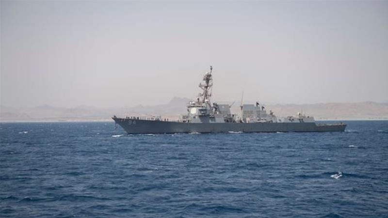 Le destroyer lance-missiles Nitze de l'US Navy