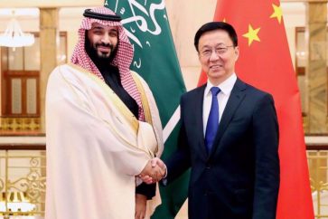 Le prince héritier saoudien Mohammed ben Salmane rencontre à Pékin le vice-Premier ministre chinois le 22 février 2019. ©Arab News/Twitter