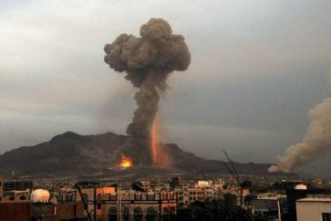 De puissantes explosions ont secoué la ville de Hodeïda et sa banlieue.
