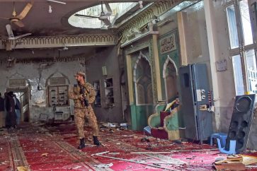 Attentat suicide contre une mosquée à Peshawar
