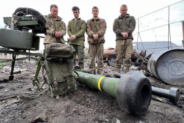 La capture de quatre soldats ukrainiens de l'unité spéciale de missiles guidés antichars de la 95e brigade d'assaut aéroportée dans la région de Kharkiv