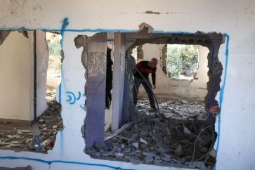 Ce samedi, les forces d’occupation israéliennes ont détruit aux explosifs la maison du résistant Omar Jaradate, l’auteur de l’opération de Homesh, le mois de décembre dernier