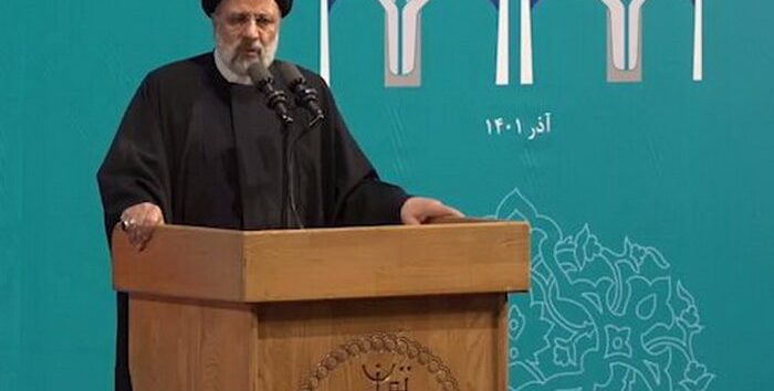 Le président Ebrahim Raïssi, lors d'une visite à une université à Téhéran, le 7 décembre 2022.