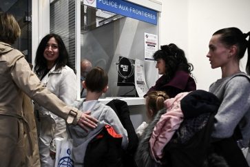 Des réfugiés ukrainiens lors de leur arrivée à l'aéroport de Bordeaux, en avril 2022 (image d'illustration).