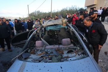 Cisjordanie: La voiture des trois martyrs visée par les forces d'occupation.