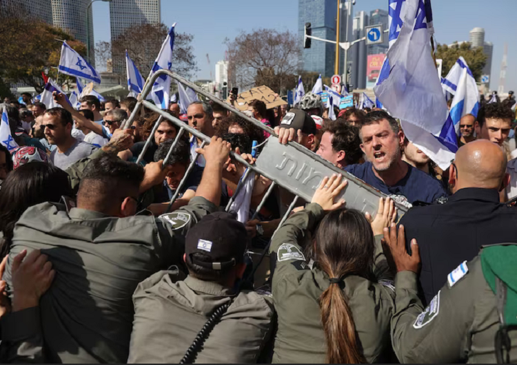 Protestations israéliennes contre la réforme judiciaire.