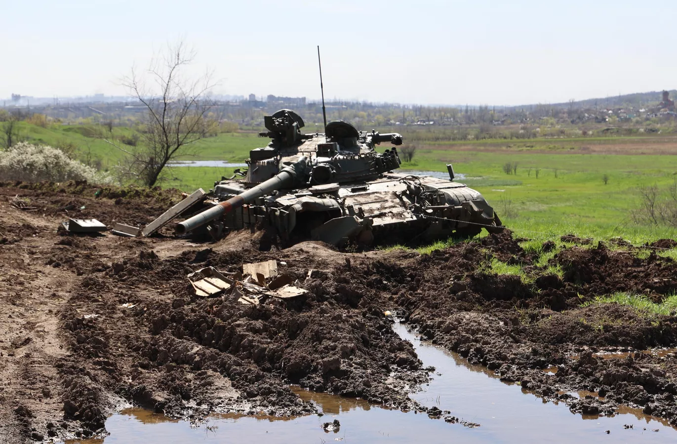 Les tentatives de contre-offensive de Kiev se déroulent dans les directions du sud de Donetsk, de Zaporojié et d'Artiomovsk.