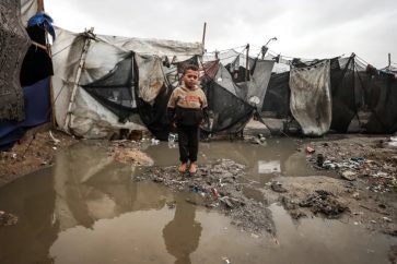 La Défense civile palestinienne a déclaré que des milliers de personnes déplacées ont été touchées par les inondations saisonnières à Gaza. ©Anadolu