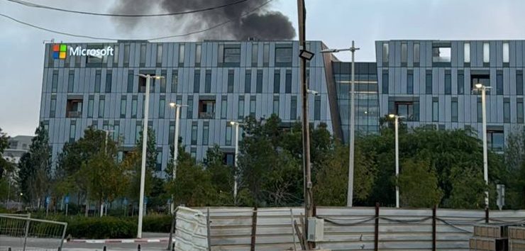 <a href="https://french.almanartv.com.lb/3308670">Un missile iranien frappe le parc Gav Yam Negev à Beersheba, à côté d&rsquo;un complexe militaire et de renseignement israélien</a>